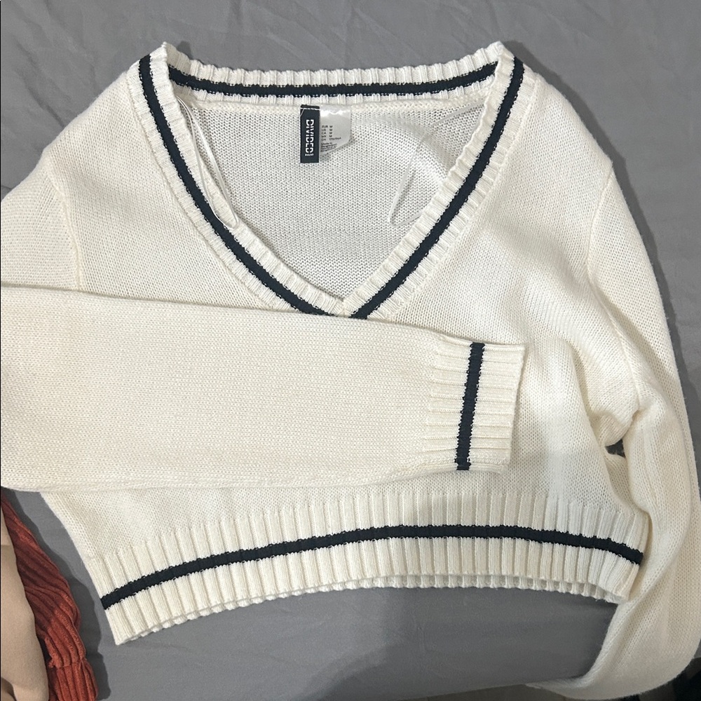 H&M White V-Neck Sweater with Black Trim
